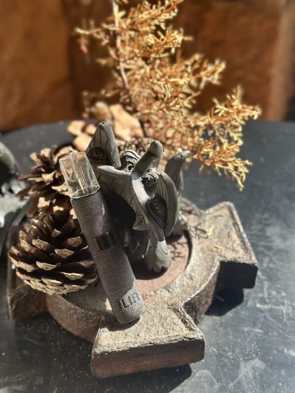 【ILIA哩亞布紋主機】 一代革調系列高檔色系換彈式霧化桿/兩段式調節功率電子煙主機/通用哩啞，lana，sp2等一代煙彈